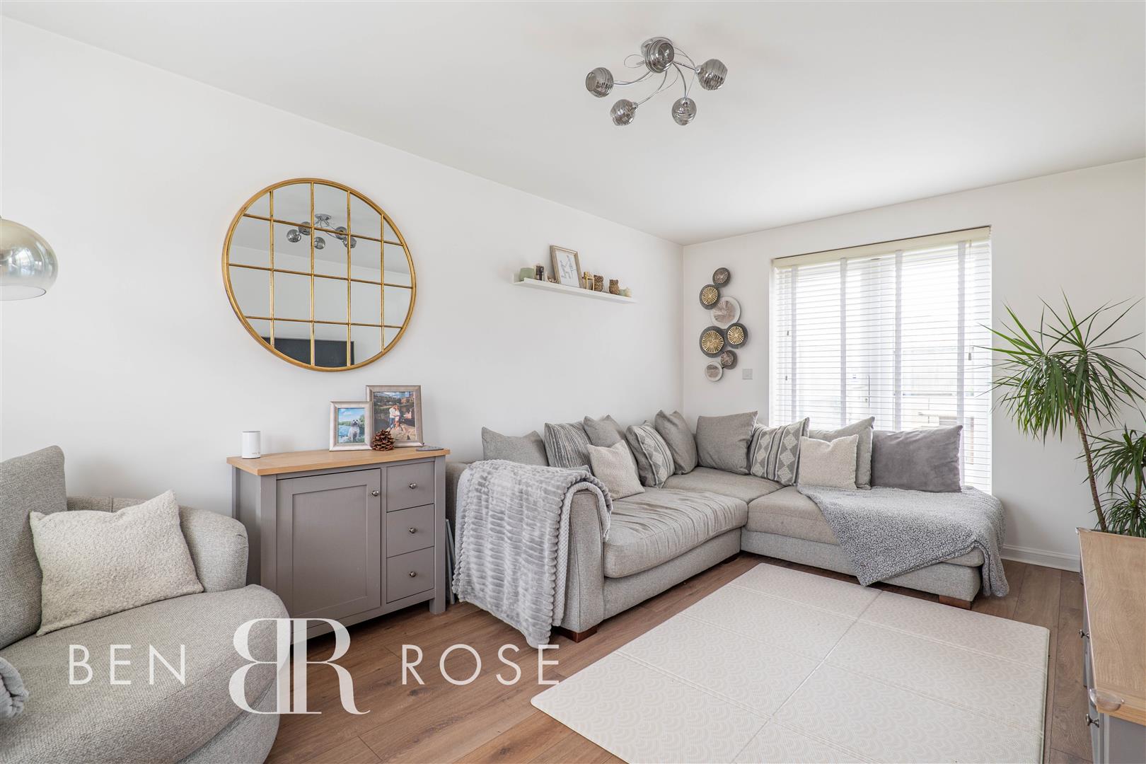 3 bed property in Buckshaw Avenue, Chorley